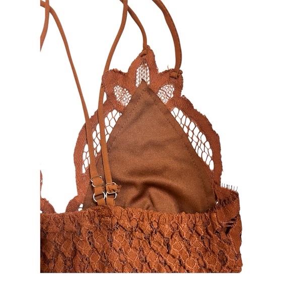 Mocha mousse butterfly Lace Bralette top in chocolate Brown copper fall bra top - Picture 3 of 5